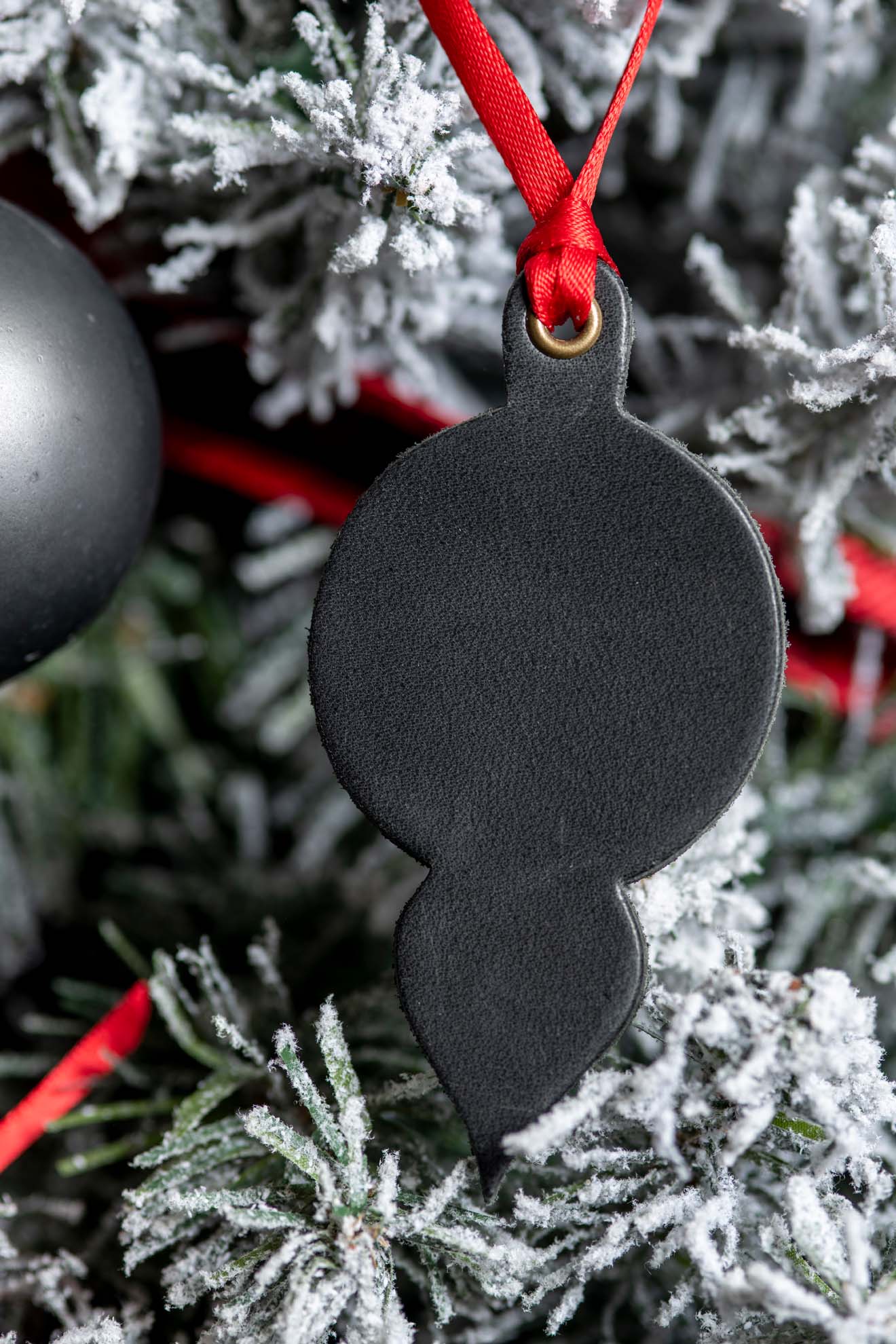 Lamp Shaped Ornament