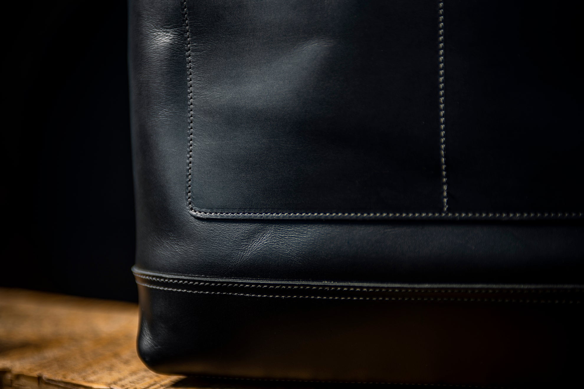 Medea Tote Bag - Midnight Black