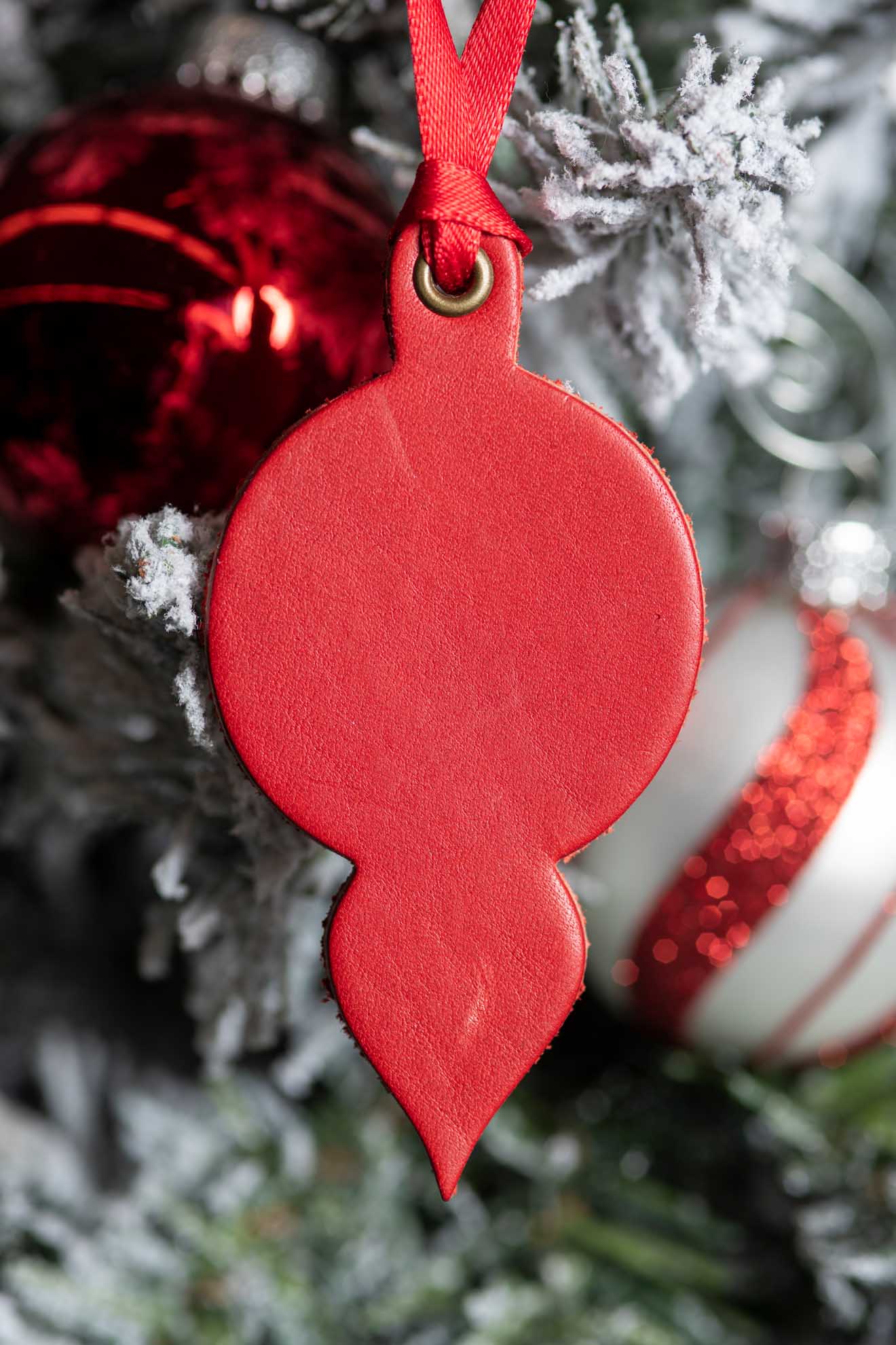 Lamp Shaped Ornament