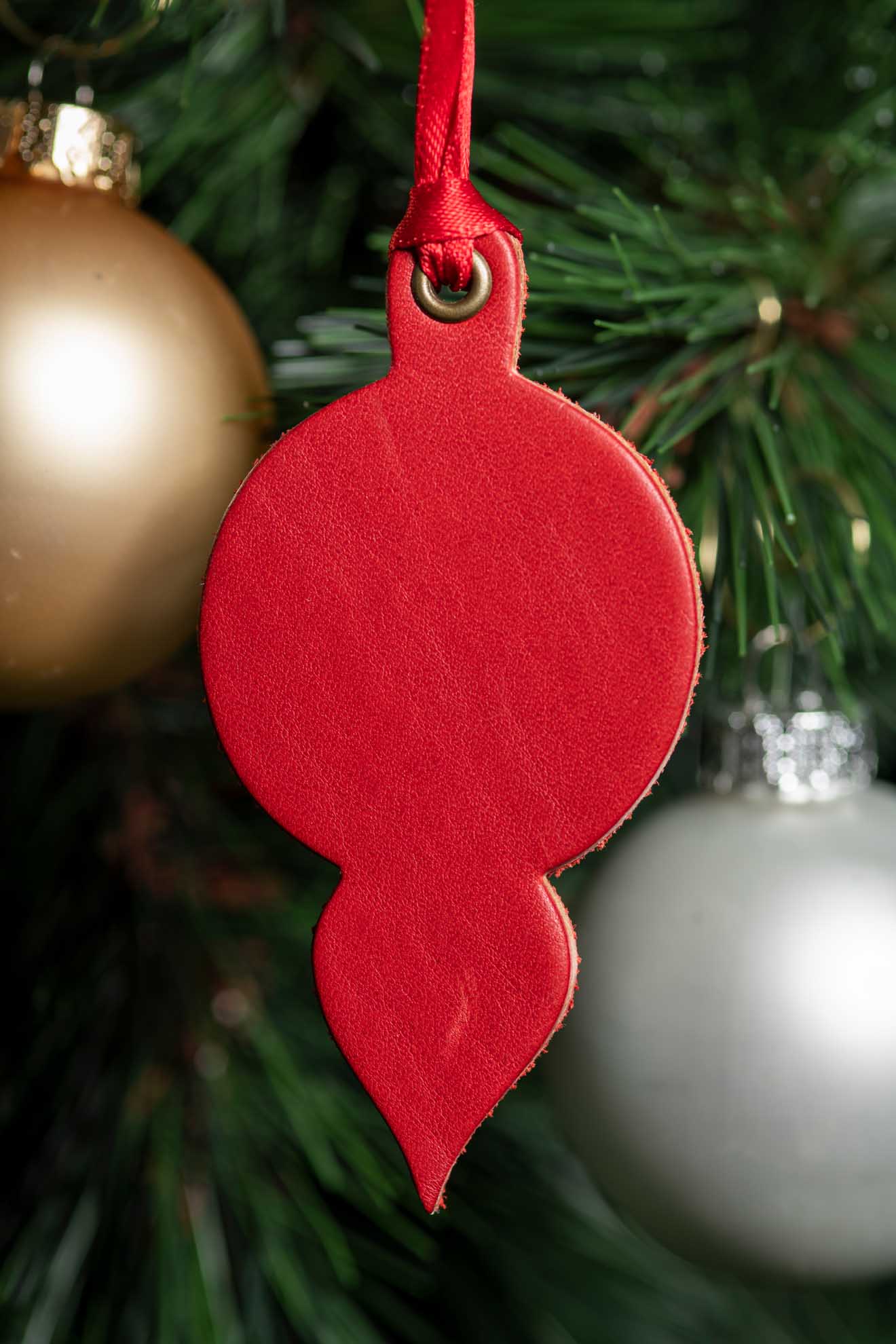 Lamp Shaped Ornament