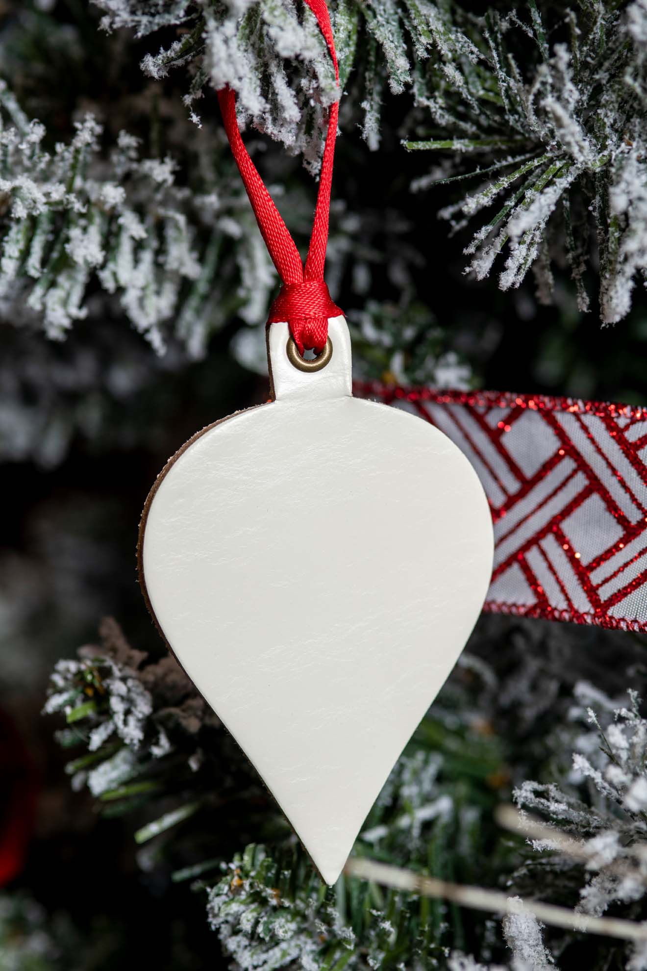Teardrop Ornament