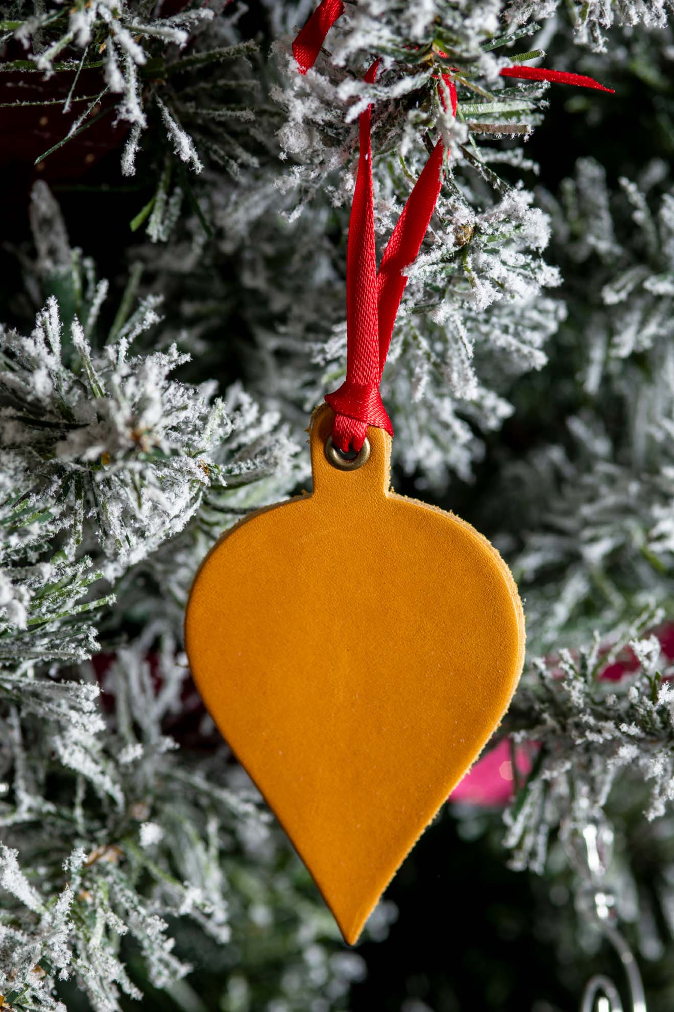 Teardrop Ornament